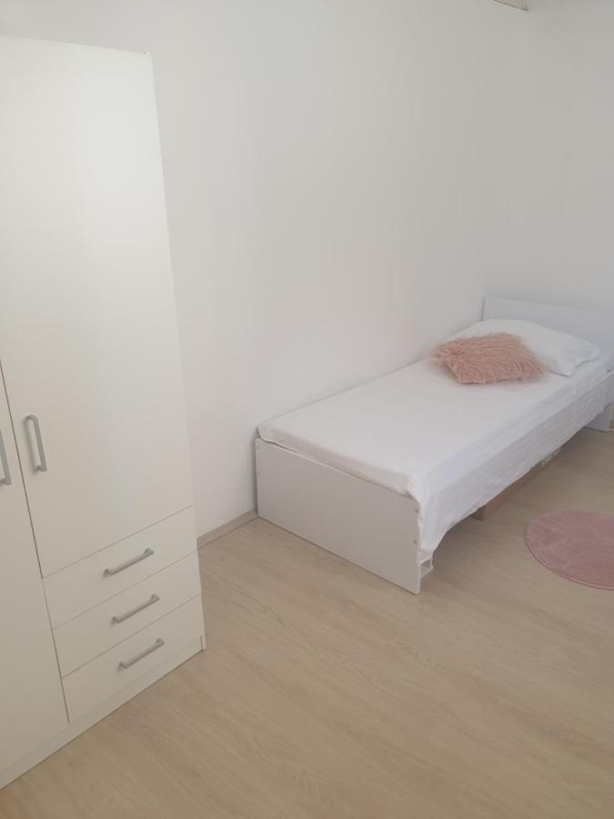 Apartment Ivano Zara Esterno foto